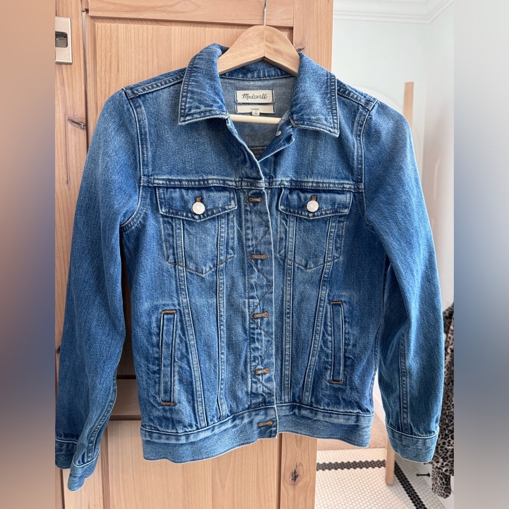 Madewell Classic Jean Jacket- size Small